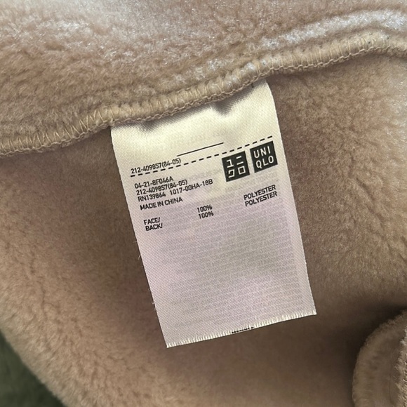 UNIQLO Shearling Touch Hooded Coat - Picture 11 of 11